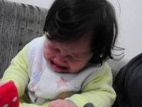 bebê chorando engraçado