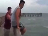 Whatsapp Vídeos Engraçados Brincadeira com Amigos Vídeos Engraçados 2014