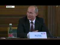 Putin in Wien || Der russische Präsident beweist Humor (witzelt auf Deutsch)