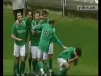 Futebol Engraçado - Gols Perdidos, Lances Engraçados e muito Mais