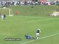 Lançamento Lateral futebol comédia