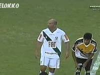 Maior frango da historia do futebol - 2012