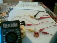 Cum poti incarca o baterie de 12v de la una de 1,5v..