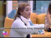 Joana faz Lap Dance ao Luís e a Bernardina e Tiago são apanhados a "dar uma" pelos colegas