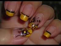 Nail Art - Wild Flower (Diseño de Uñas - Flor Salvaje)