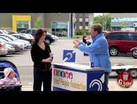 Pegadinha-Surdo e mudo atende o telefone