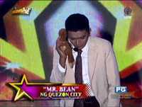 Mr. Bean look-alike entertains 'madlang people'