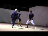 Não julgue ninguém pela aparência - Velhinho humilha no futebol de Rua