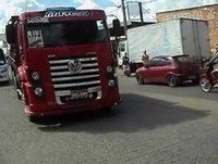 24-250 Da Sedex Da Fruta Saindo Cruzando Marcha