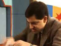 Mr. Bean gana un pez de colores