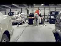 Propaganda engraçada de seguro de carro.