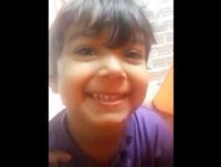 Bebê engraçado tentando falar whatssap 2