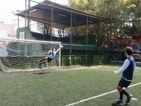 Super defesa no ângulo.