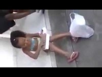 Whatsapp Videos Engraçados - GAROTINHA TROLLADA, PENSA QUE GANHOU TABLET MAS GANHOU TIJOLO