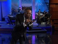 Arsenio Finds Twitter Spelling Fails