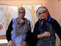 Velhas a favor do nudismo