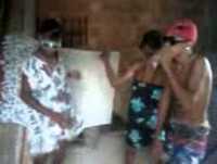 MC PINTINHO E AS CRACUDAS DO FUNK :: PARÓDIA : ELA É TOP [PÂNICO NO FACE]