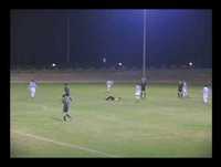 Juiz Toma bolada na cara e desmaia futebol