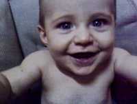 Bebê fazendo gracinha