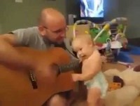 Hoje é dia de Rock Bebê: Vídeo muito engraçado e interessante.