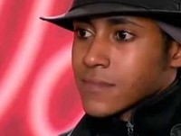 Ídolos 2012 {Estréia} Everton Maciel - Naquela Mesa {Audições}