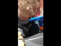 Bebê engraçado   victor dormiu