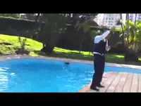 Quando um homem joga o Buquê de flores KKKKKKKKKKK