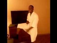 Preto fazendo pretisse