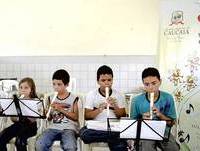 Marcha soldado e cai caia balão