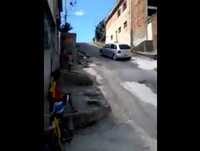 O CARA MAIS BURRO DE 2014 - TENTE NÃO RIR