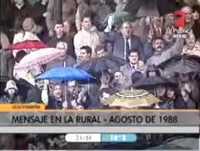 Alfonsin discurso  y silbidos en La Rural