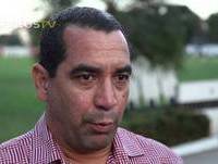 Zinho é apresentado no CT Rei Pelé