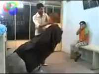 Humor Tube - Cliente faz gracinha e apanha de cabeleireiro