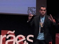 Produzir conteúdos, traduzir e fazer rir: Luís Santos at TEDxGuimarães