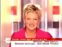 Assaltante se atrapalha e apresentadora cai na gargalhada.