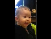 Risada de bebê engraçada