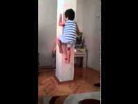 bebê engraçado - Menino Aranha kkkkkk