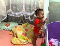 Bebê engraçada dançando (Jully Baby)