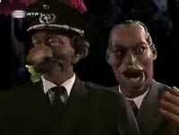 Contra-Informação: Skins