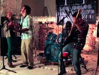 Emiliano - Los Idolos del Momento Ft. El Mastuerzo