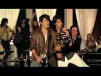 Jonas Brothers - Burnin' Up - Official Music Video (HQ)