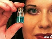 FANTASMA IN BOTTIGLIA...O FUMATELO CON UNA SIGARETTA ELETTRONICA