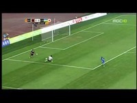 Falhanço de ponta de lança com a baliza aberta.