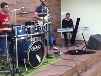 Ministério Torre Forte música Caia fogo (Fernandinho)