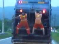 video engraçado   garis dançarinos kkkkkk